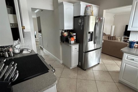 Купить виллу или дом в Майами, Флорида 3 спальни, 180.23м2, № 2065448 - фото 10