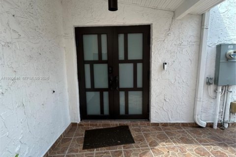 Купить виллу или дом в Майами, Флорида 3 спальни, 180.23м2, № 2065448 - фото 3