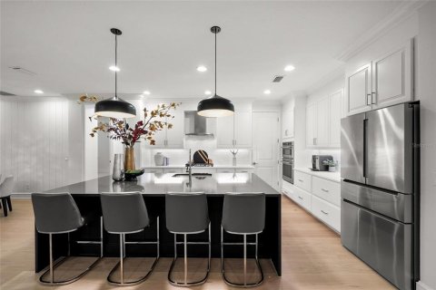 Casa en venta en Bradenton, Florida, 5 dormitorios, 348.29 m2 № 2157709 - foto 7