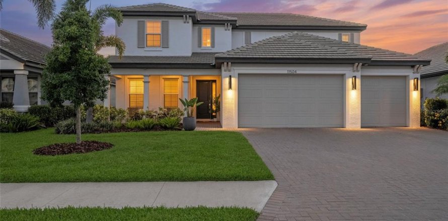 Casa en Bradenton, Florida 5 dormitorios, 348.29 m2 № 2157709