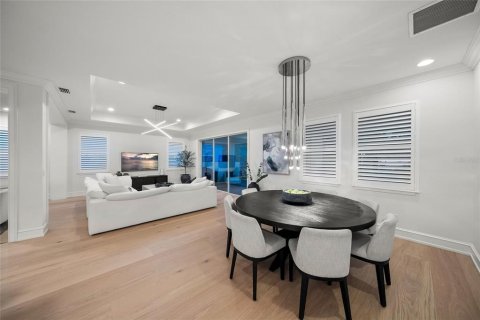 Casa en venta en Bradenton, Florida, 5 dormitorios, 348.29 m2 № 2157709 - foto 17