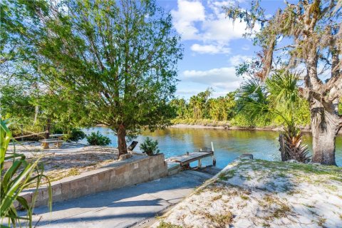 House in Bradenton, Florida 3 bedrooms, 163.69 sq.m. № 1562144 - photo 9