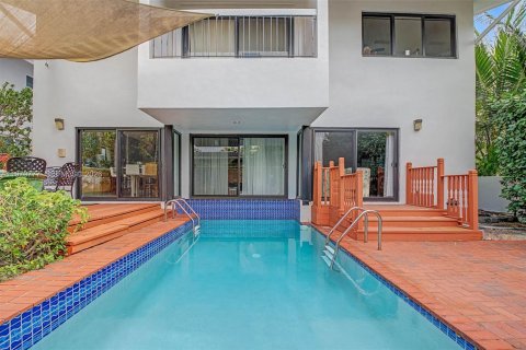 Villa ou maison à vendre à Coral Gables, Floride: 4 chambres, 260.13 m2 № 2051313 - photo 22