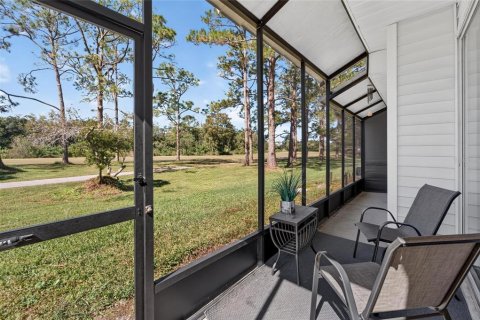 Villa ou maison à vendre à Tampa, Floride: 2 chambres, 115.57 m2 № 2428928 - photo 29