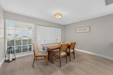 Villa ou maison à vendre à Tampa, Floride: 2 chambres, 115.57 m2 № 2428928 - photo 14