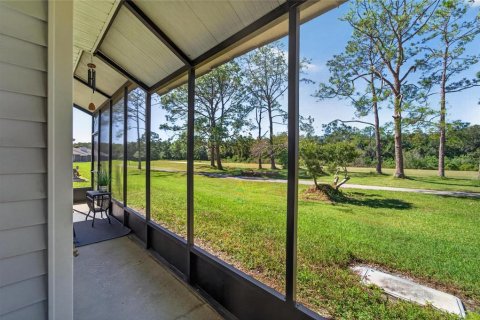Villa ou maison à vendre à Tampa, Floride: 2 chambres, 115.57 m2 № 2428928 - photo 3