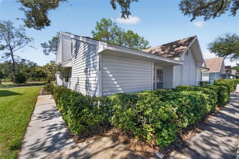 Villa ou maison à vendre à Tampa, Floride: 2 chambres, 115.57 m2 № 2428928 - photo 4