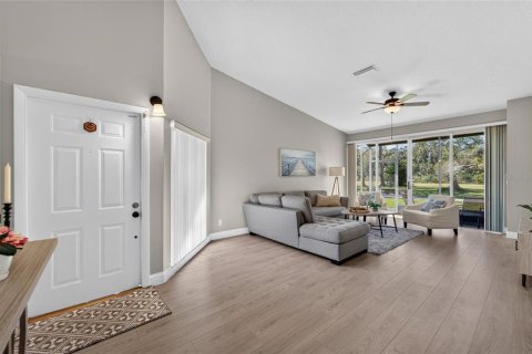 Villa ou maison à vendre à Tampa, Floride: 2 chambres, 115.57 m2 № 2428928 - photo 6
