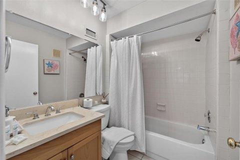 Villa ou maison à vendre à Tampa, Floride: 2 chambres, 115.57 m2 № 2428928 - photo 26