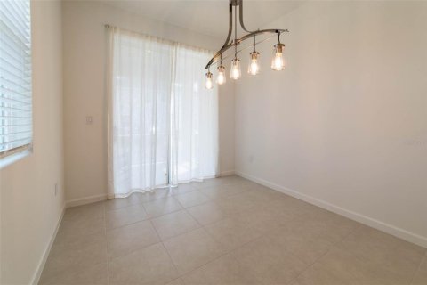 Townhouse in Winter Springs, Florida 3 bedrooms, 158.31 sq.m. № 2396372 - photo 17