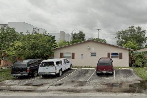 Commercial property in Oakland Park, Florida 225.29 sq.m. № 2260237 - photo 3