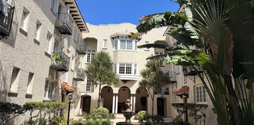 Estudio en el Condominio en Tampa, Florida  № 1917347