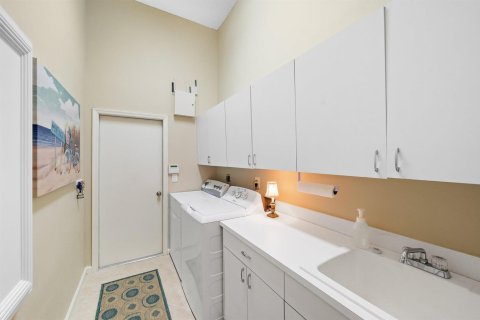 Villa ou maison à vendre à Palm Beach Gardens, Floride: 4 chambres, 230.58 m2 № 2439168 - photo 24