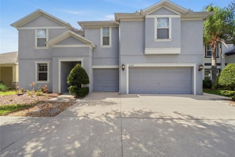 Casa en Riverview, Florida 7 dormitorios, 376.63 m2 № 2302532
