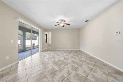 Villa ou maison à louer à Riverview, Floride: 7 chambres, 376.63 m2 № 2302532 - photo 13