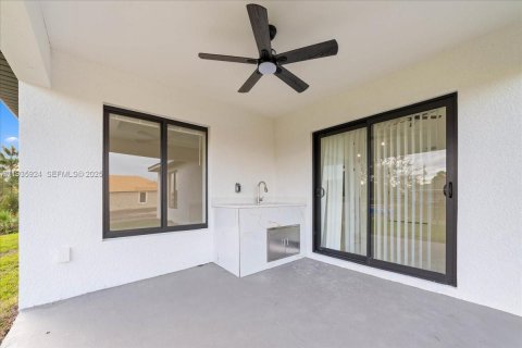 Casa en venta en Lehigh Acres, Florida, 4 dormitorios, 188.87 m2 № 2053343 - foto 14