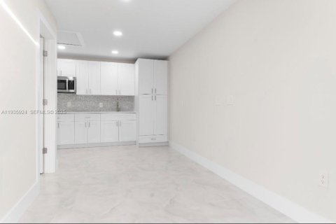 Casa en venta en Lehigh Acres, Florida, 4 dormitorios, 188.87 m2 № 2053343 - foto 17