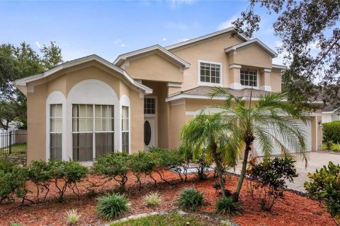 House in Orlando, Florida 4 bedrooms, 265.51 sq.m. № 1903243 - photo 1