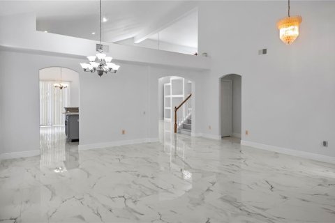 Villa ou maison à louer à Orlando, Floride: 4 chambres, 265.51 m2 № 1903243 - photo 22