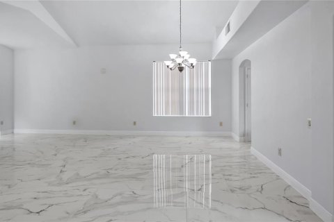 Villa ou maison à louer à Orlando, Floride: 4 chambres, 265.51 m2 № 1903243 - photo 19
