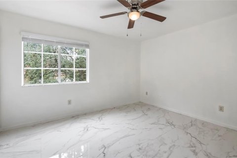 Villa ou maison à louer à Orlando, Floride: 4 chambres, 265.51 m2 № 1903243 - photo 13