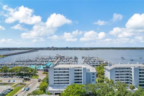 Condo in Palmetto, Florida, 2 bedrooms  № 1900048 - photo 2