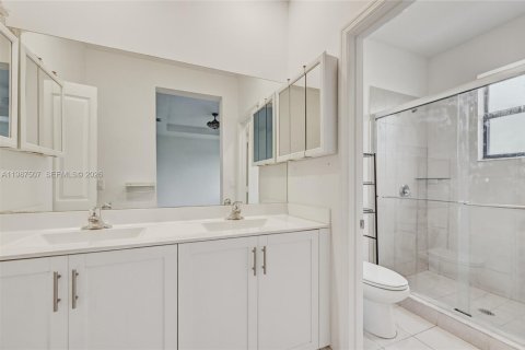 Купить таунхаус в Майами, Флорида 3 спальни, 158.31м2, № 2048733 - фото 14