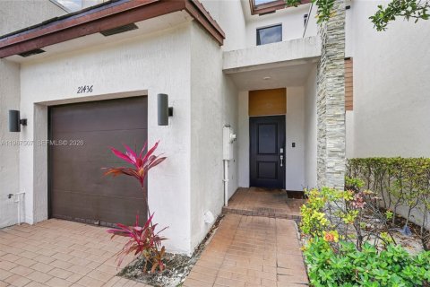 Купить таунхаус в Майами, Флорида 3 спальни, 158.31м2, № 2048733 - фото 2