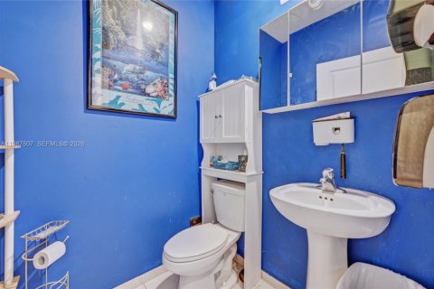 Купить таунхаус в Майами, Флорида 3 спальни, 158.31м2, № 2048733 - фото 5