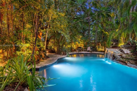 Купить виллу или дом в Майами, Флорида 1 спальня, 144м2, № 2068820 - фото 27