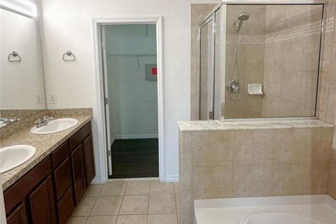 Adosado en venta en Pinellas Park, Florida, 3 dormitorios, 139.35 m2 № 1870596 - foto 13