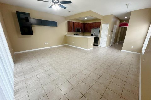 Adosado en venta en Pinellas Park, Florida, 3 dormitorios, 139.35 m2 № 1870596 - foto 4