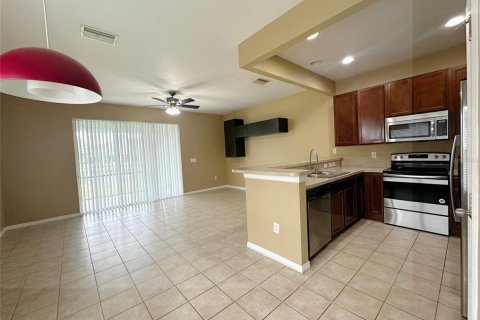 Adosado en venta en Pinellas Park, Florida, 3 dormitorios, 139.35 m2 № 1870596 - foto 5
