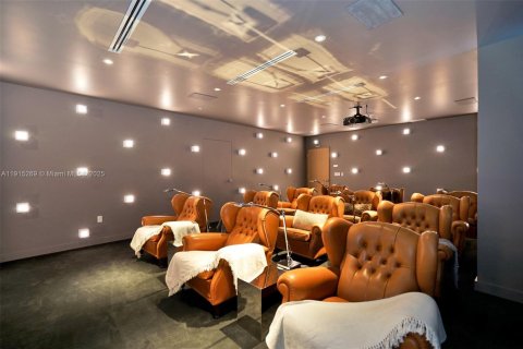 Купить кондоминиум в Майами, Флорида 1 спальня, 60.29м2, № 1971301 - фото 25