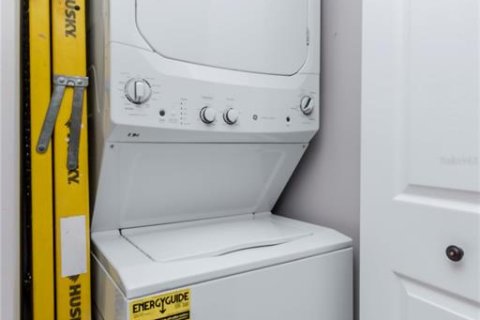 Купить кондоминиум в Сент-Питерсберг, Флорида 4 комнаты, 76.64м2, № 1511501 - фото 11