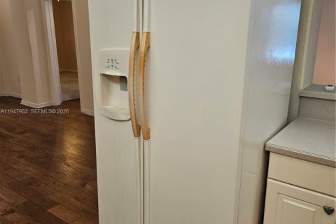 Condominio en venta en Tamarac, Florida, 2 dormitorios, 184.5 m2 № 2004000 - foto 25