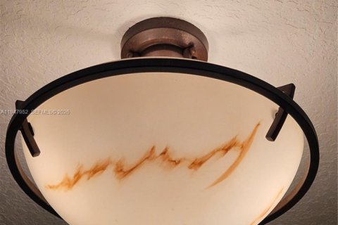 Condominio en venta en Tamarac, Florida, 2 dormitorios, 184.5 m2 № 2004000 - foto 21