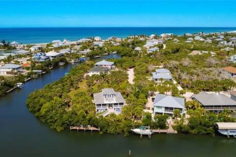 House in Placida, Florida 3 bedrooms, 142.7 sq.m. № 2212628 - photo 4