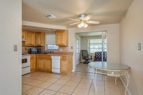 Casa en venta en Holiday, Florida, 2 dormitorios, 91.04 m2 № 1904962 - foto 11