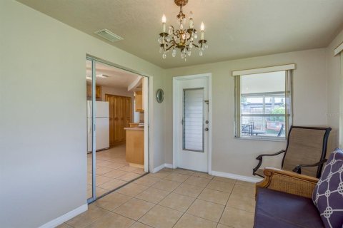 Casa en venta en Holiday, Florida, 2 dormitorios, 91.04 m2 № 1904962 - foto 18
