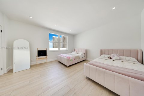 Condo in Hallandale Beach, Florida, 3 bedrooms  № 2055972 - photo 13