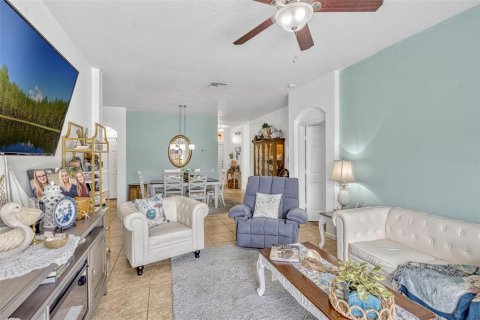 Casa en venta en Kissimmee, Florida, 4 dormitorios, 145.58 m2 № 1781181 - foto 6