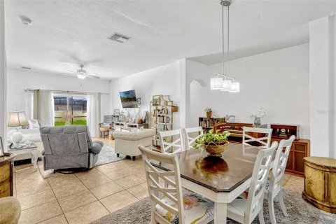 Casa en venta en Kissimmee, Florida, 4 dormitorios, 145.58 m2 № 1781181 - foto 11