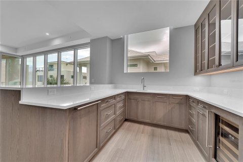 Condo in Sarasota, Florida, 3 bedrooms  № 2208135 - photo 9