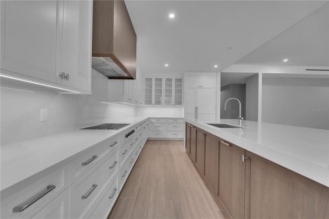 Condo in Sarasota, Florida, 3 bedrooms  № 2208135 - photo 8