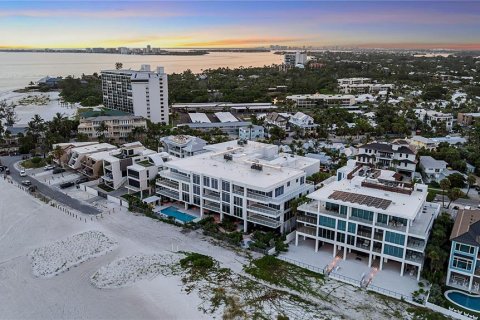 Condo in Sarasota, Florida, 3 bedrooms  № 2208135 - photo 27