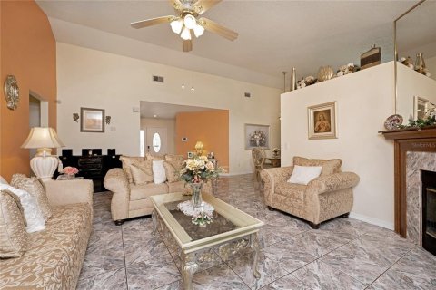 Casa en venta en Lake Mary, Florida, 3 dormitorios, 130.81 m2 № 1561364 - foto 22