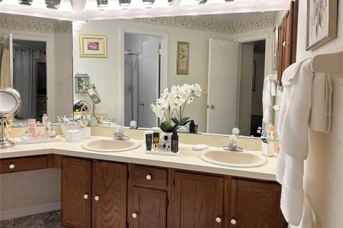 Casa en venta en Lake Mary, Florida, 3 dormitorios, 130.81 m2 № 1561364 - foto 11