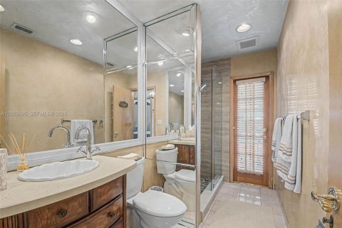 House in Miami, Florida 3 bedrooms, 157.47 sq.m. № 2066442 - photo 18