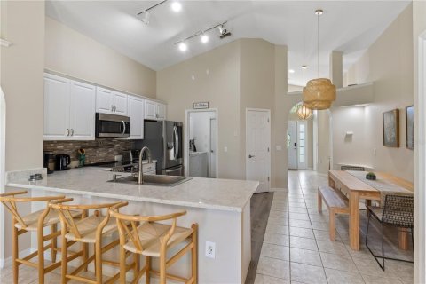 Casa en venta en Kissimmee, Florida, 4 dormitorios, 150.69 m2 № 1919617 - foto 12